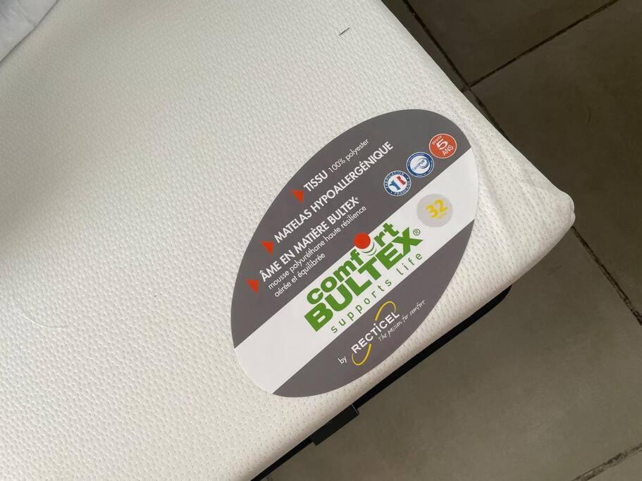Mobilhome Pour 2 Personnes Le Tampon Extérieur photo