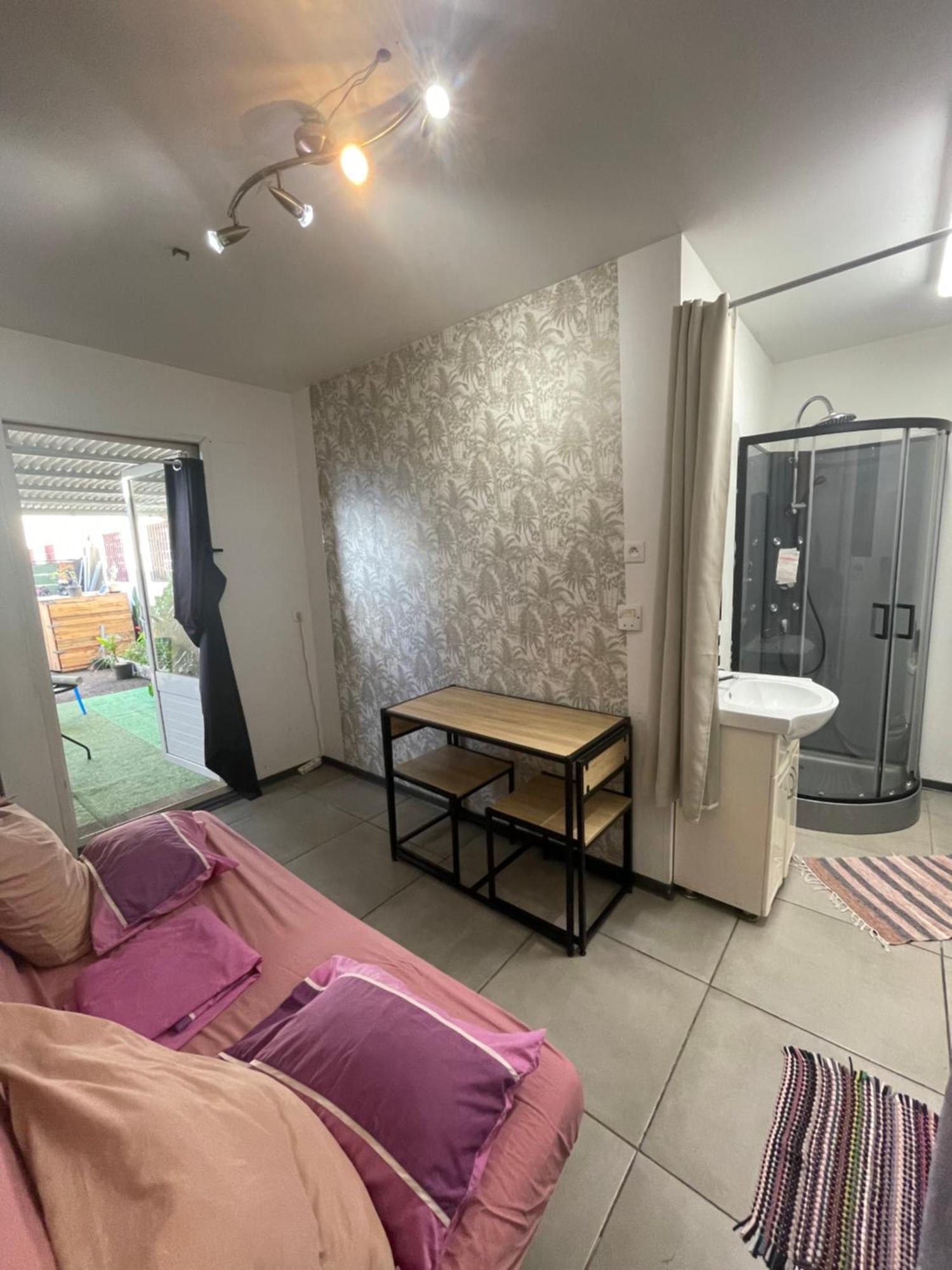 Mobilhome Pour 2 Personnes Le Tampon Extérieur photo